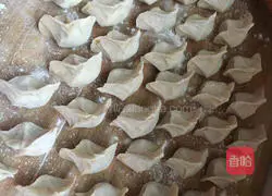 Illustration of how to make beef dumplings 4