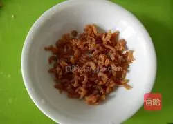 Illustration of how to make green bean sprouts and egg fried rice 3