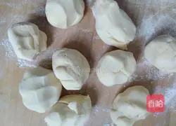 Illustration of how to make cornmeal steamed buns 5