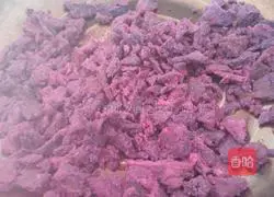 Illustration of how to make Sunflower Buns 3