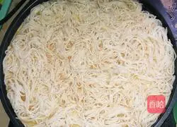 Illustration of making noodles and pancakes 3