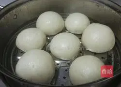 Illustration of how to make coconut steamed buns 14
