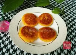 Illustration of how to make sweet potato pancakes 9