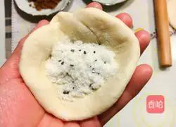 Illustration of making dough sugar cakes 4