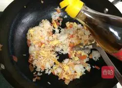 Illustration of how to make tomato and egg fried rice 5