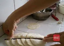 Illustration of how to make rose steamed buns 3