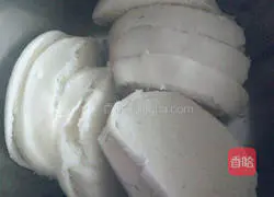 Illustration of how to make grilled steamed buns 2