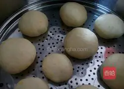 Illustration of how to make pumpkin buns 6