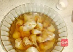 Illustration of how to make wontons 7