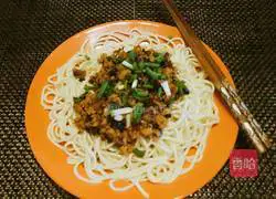 Illustration of how to make dried pork noodles 12