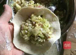 Illustration of how to make kohlrabi buns 8