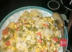 Illustration of how to make egg fried rice 4