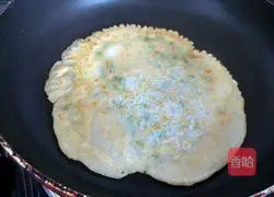Illustration of how to make green onion pancakes 7