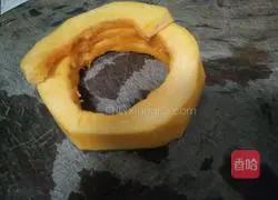 Illustration of how to make pumpkin steamed buns 1