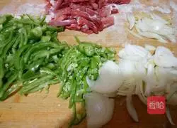 Illustration of how to make fried noodles 1