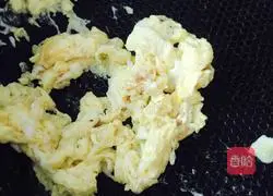 Vegetarian Egg Fried Noodles Recipe Illustration 2