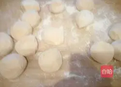Illustration of how to make pork buns 6