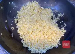 Golden fried rice (never sticks to the pan, the grains are distinct)--Zero failure recipe illustration 8