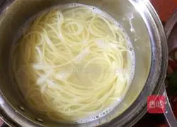 Basil cherry tomatoes Illustration of how to make noodles 2