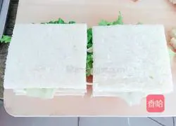 Illustration of how to make cheese and ham sandwich 9