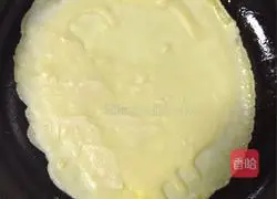 Illustration of how to make egg pancake rolls 5