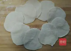 Illustration of how to make burritos (small pancakes) 5