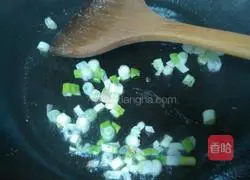 Illustration of how to make fried buns with fungus 5