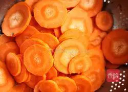 Illustration of how to make steamed buns with egg, tofu and vermicelli stuffing 4