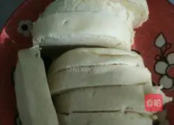 Illustration of how to make fried egg steamed buns 1