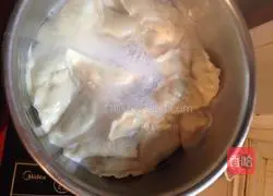 Chives and eggs Illustration of how to make dumplings 9