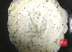 Illustration of how to make sesame shrimp cake 5