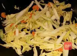 Illustration of how to make fried noodles with eggs 3