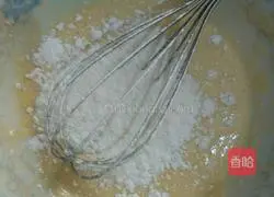 Illustration of how to make bean and egg pancakes 4