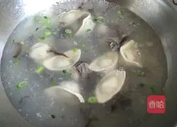 Illustration of how to make delicious wontons 8