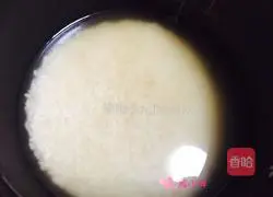 Illustration of braised rice with pickled vegetables and sausage 9