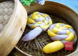 Pumpkin Purple Illustration of how to make potato lollipop steamed buns 18