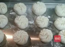 Illustration of how to make big meat buns 13