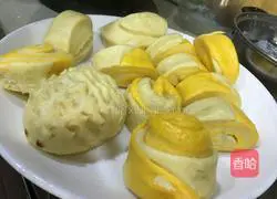 Illustration of how to make pumpkin steamed buns 7