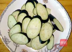 Illustration of how to make salt and pepper eggplant cake 3