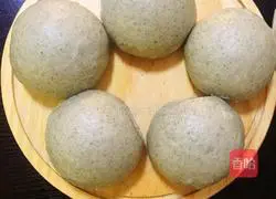 Illustration of making black sesame handmade steamed buns 6