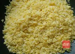 Illustration of how to make egg fried rice 4