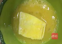 Illustration of how to make pan-fried steamed bun slices 3