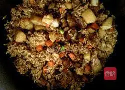 Illustration of braised pork, mushrooms and carrots with braised rice 9