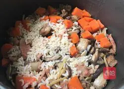 Illustration of how to make braised pork ribs with rice 18