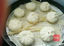 Illustration of how to make meat buns 5
