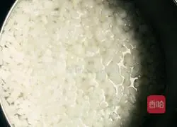 Illustration of how to make cabbage, radish and pork bun stuffing 2