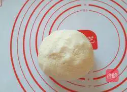 Illustration of how to make cornmeal glutinous rice balls stuffed with bean paste 3