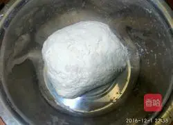 Illustration of how to make Pork, Bean and Mushroom Buns 2