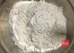 Illustration of how to make pancake hand rolls 1