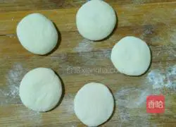 Illustration of how to make Longli fish dumplings 7